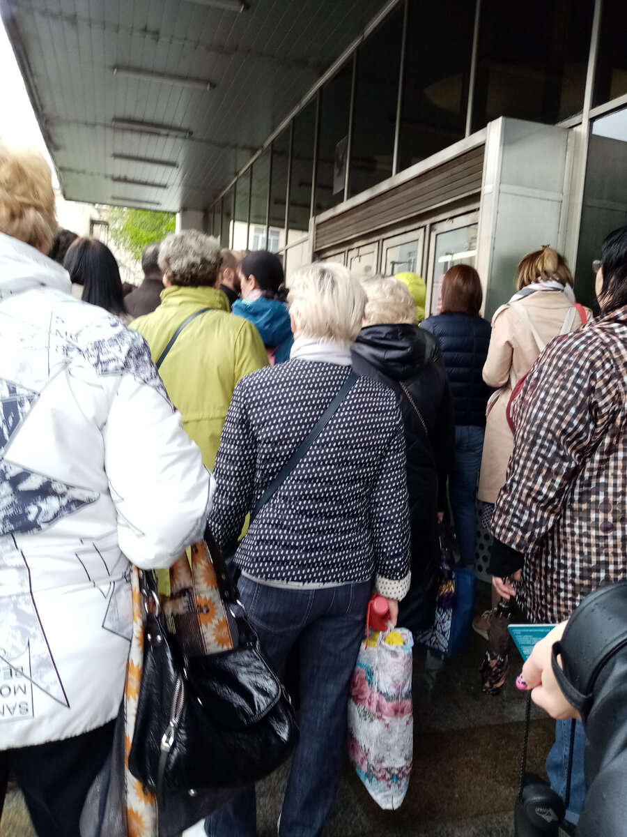 Войти можно будет здесь, но попозже.