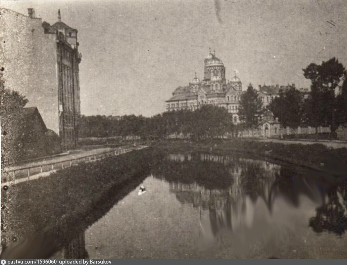 Канал 1920 года. Петроград 1921. Петроград 1920. Петроград 1921 год. Пляж на Москве-реке, 1929 год.