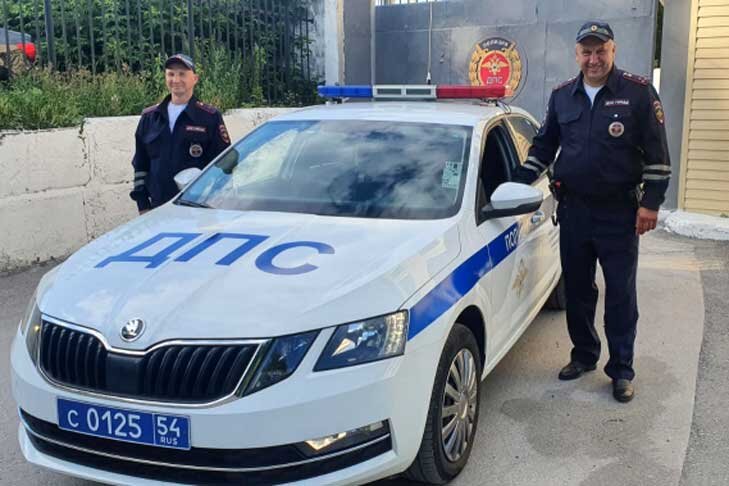    В адрес госинспекторов Валерия Денисова и Виктора Кляченкова поступила благодарность. Фото ГУ МВД России по Новосибирской области
