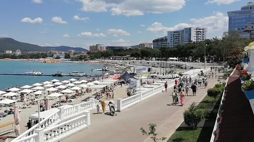 Температура в геленджике. Геленджик море. Геленджик цвета. Геленджик погодные условия. Геленджикская вода.