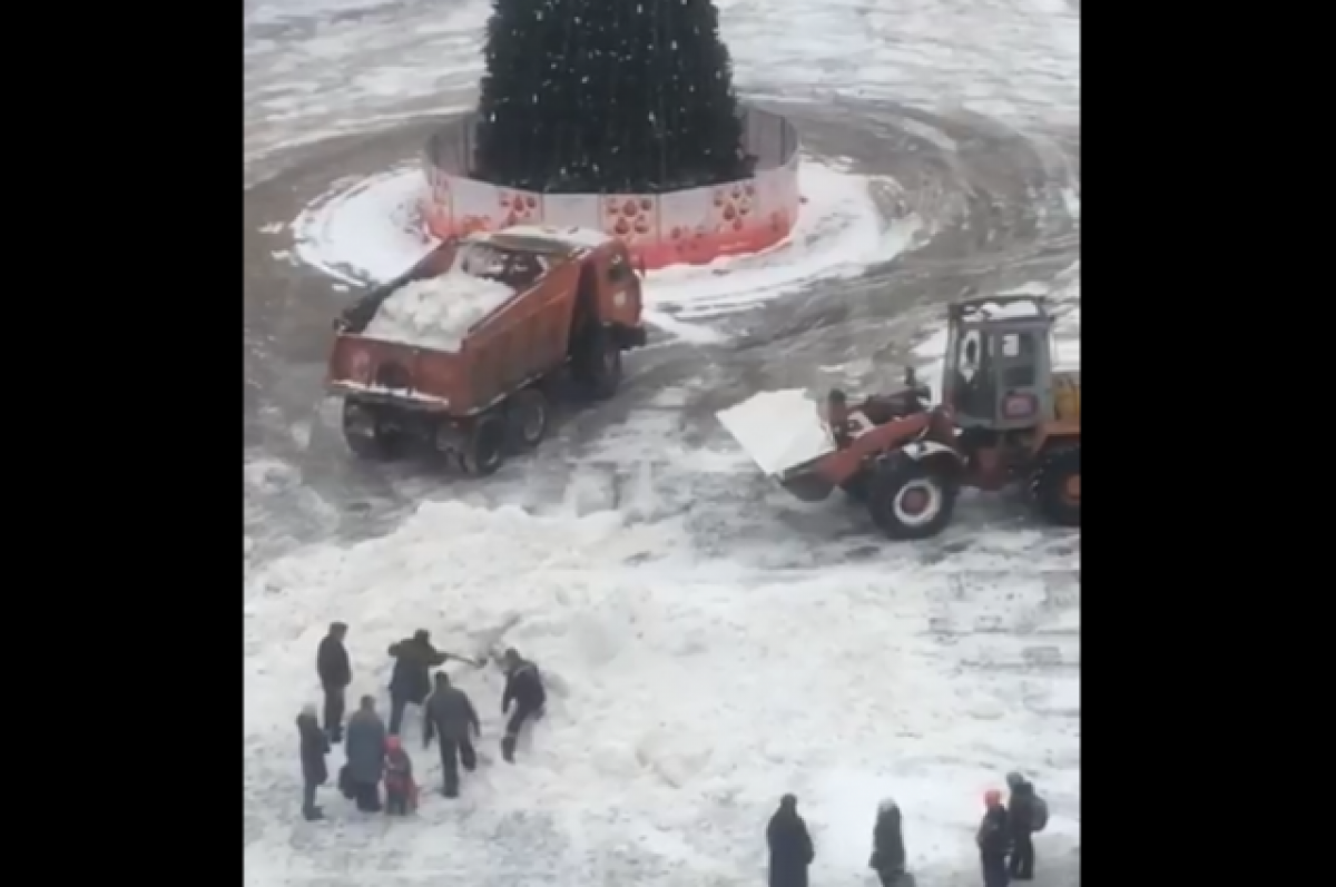    Уголовное дело завели в Гатчине из-за травмы ребенка во время уборки снега