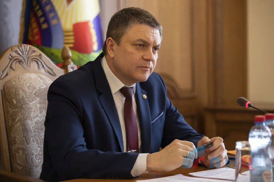     Врио Главы ЛНР Леонид Пасечник дал соответствующее поручение городам и районам Республики. Фото: пресс-служба Главы ЛНР