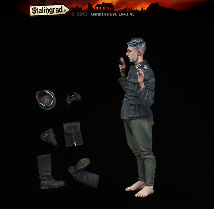 Сдающиеся немцы от Сталинграда, Камаз "Мастер" от Звезды в 43 и 72 масштабах, свежая порция от АДВ и другие новинки сборных моделей.