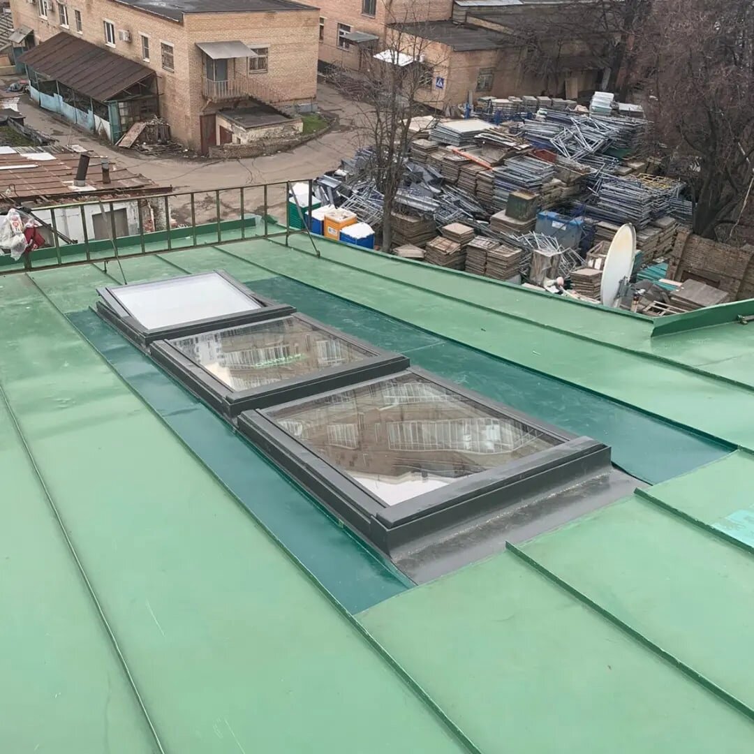 Фото во время монтажа в апреле 2022 года.