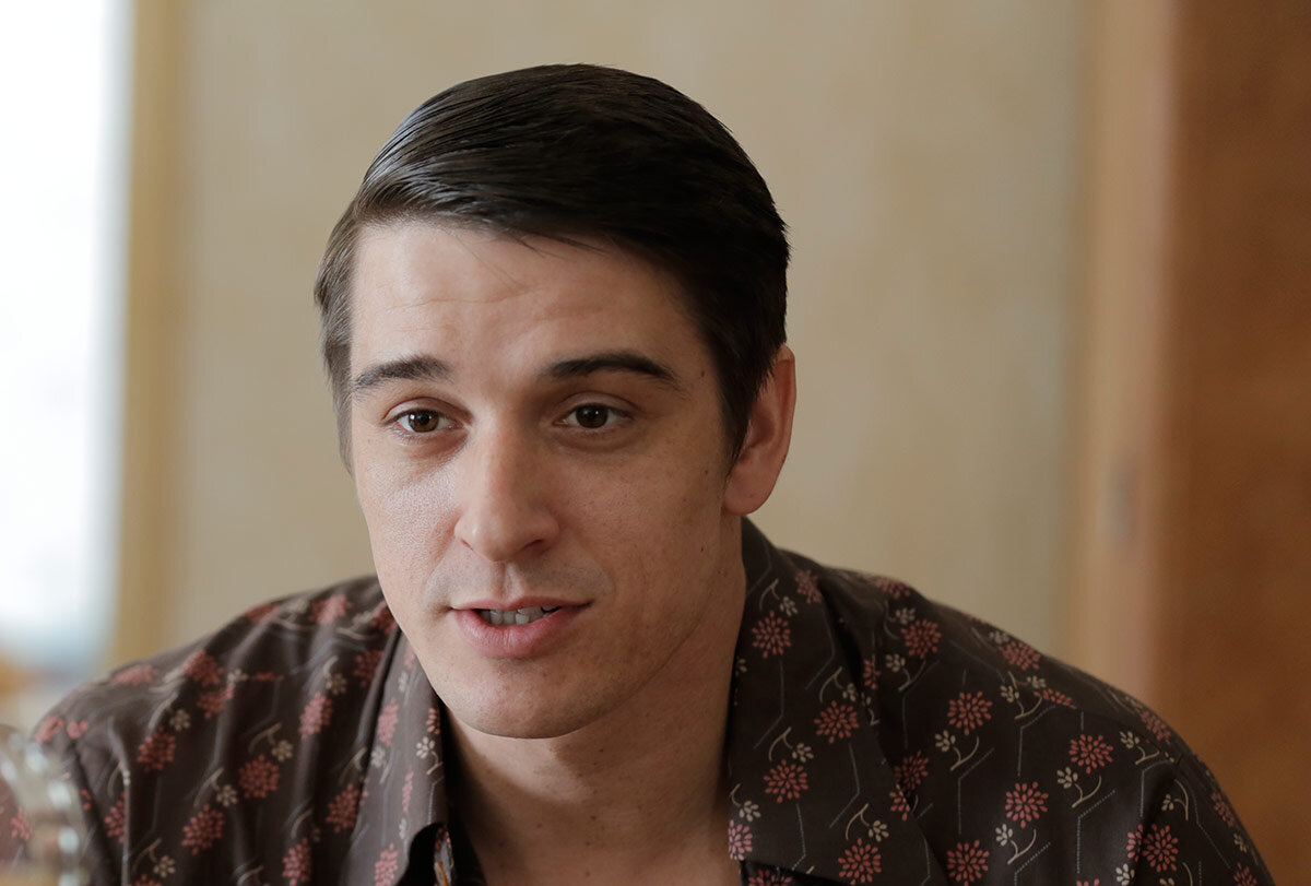 Любвеобильный ловелас Чертков (Станислав Бондаренко).