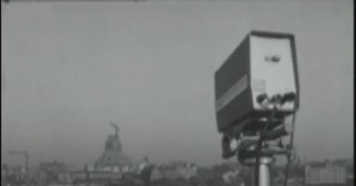 Первая камера видеонаблюдения