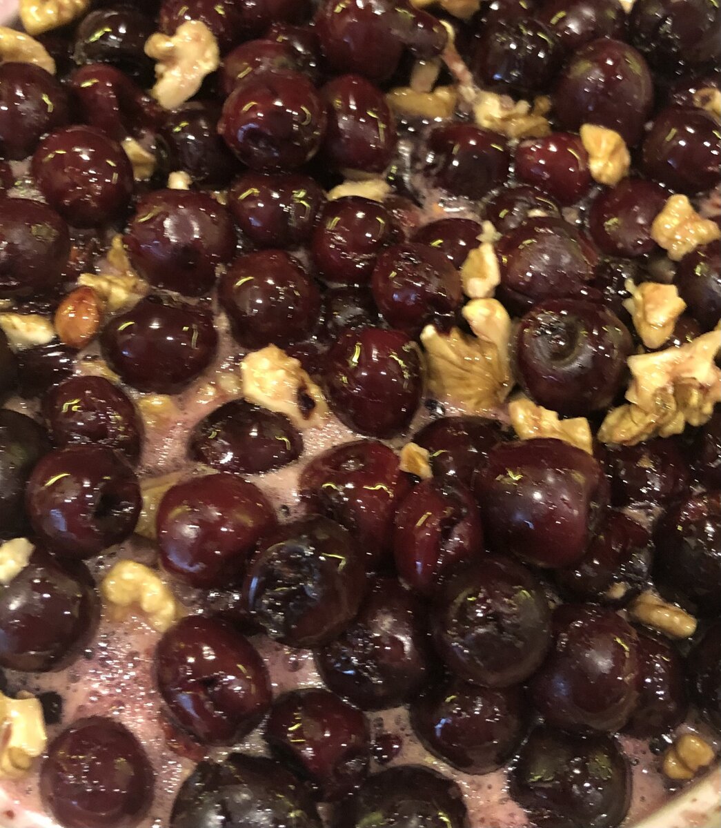 Вишнёвое варенье в процессе приготовления (фото моё)