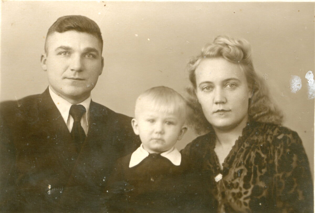 1948 год, семья Бондарцова Ивана васильевича