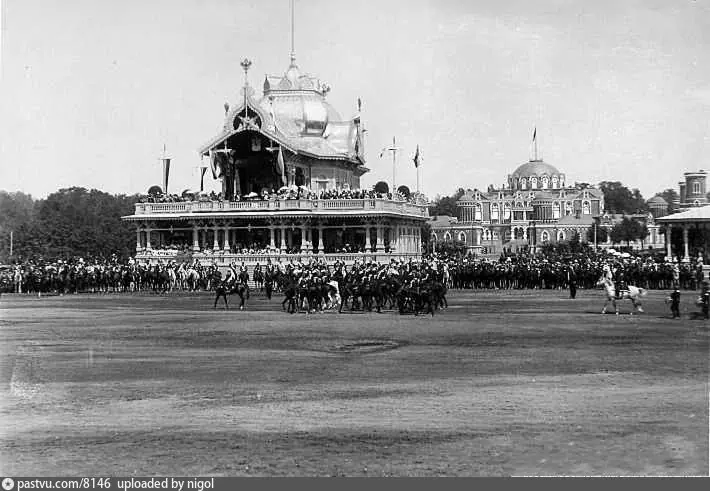 "Ходынское поле. Торжества коронации Николая II", 1896. (с) http://retromap.ru/