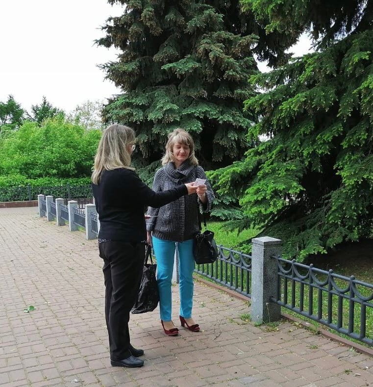 Ульяновцы получили от сотрудников Дворца книги стихотворные строки
