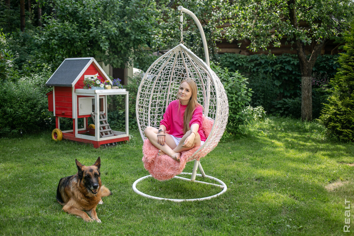 Вероника и ее собака Зара