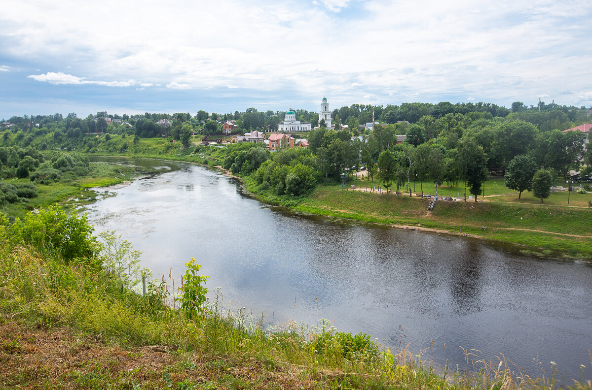 Река Волга во Ржеве