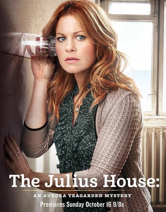 Рекламная обложка для фильма канала Hallmark Movies & Mysteries "Тайны Авроры Тигарден". Источник:  spasibovsem.ru