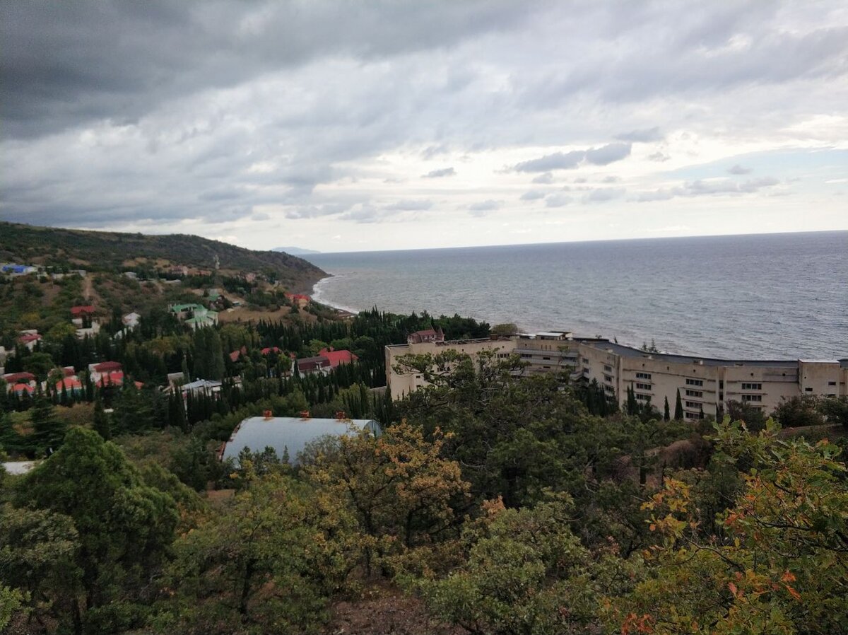 виды на поселок с холма