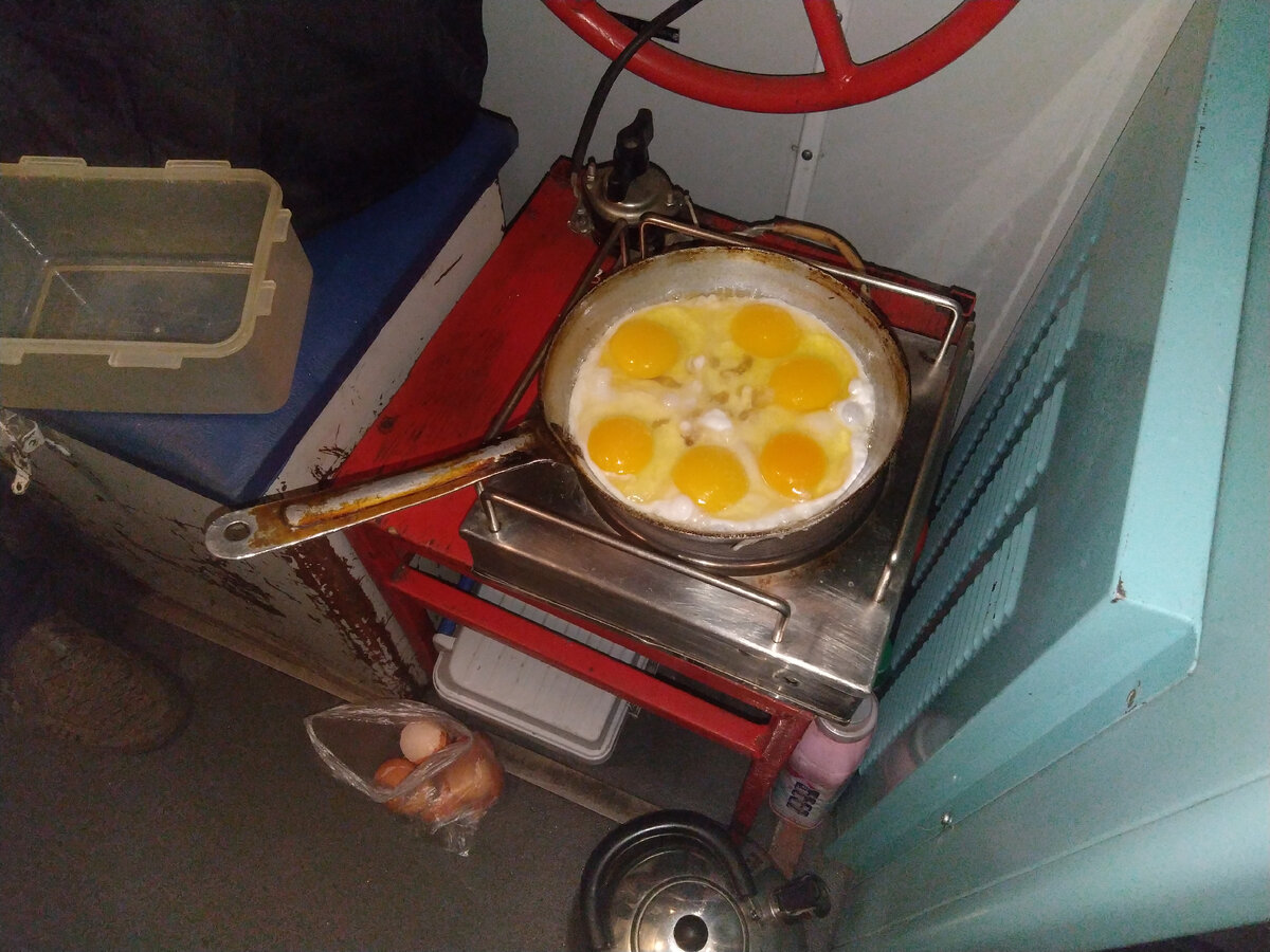 Скромный обед