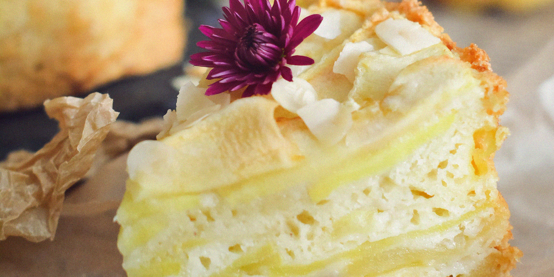 Идеальная яблочная Шарлотка: простой рецепт