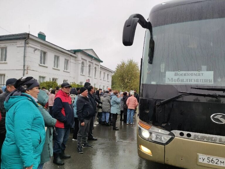    Мобилизованные из Грачевского, Первомайского и Курманаевского районов отправились на боевое слаживание Марина Шарт