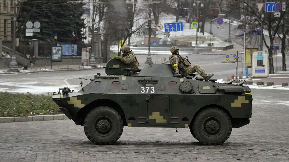    Украинские военные в Киеве© AP Photo / Vadim Ghirda