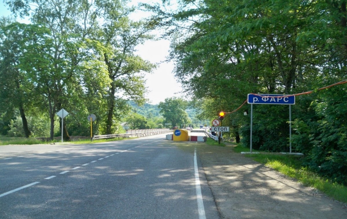    На Кубани на один год введут реверс для ремонта моста через реку Фарс