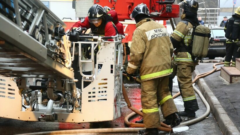    Пожарные в Москве ©Пресс-служба ГУ МЧС России по Москве
