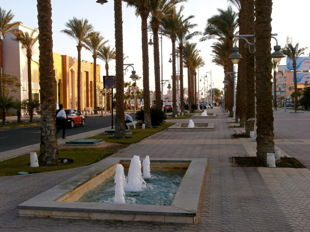 Фотогалерея района Эль-Мамша в Хургаде