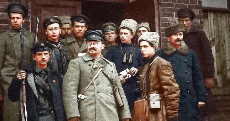 Л. Д. Троцкий - один из создателей Красной Армии. Фото из открытых источников