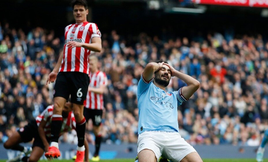    "Манчестер Сити" дома проиграл середняку АПЛ. Фото: Reuters