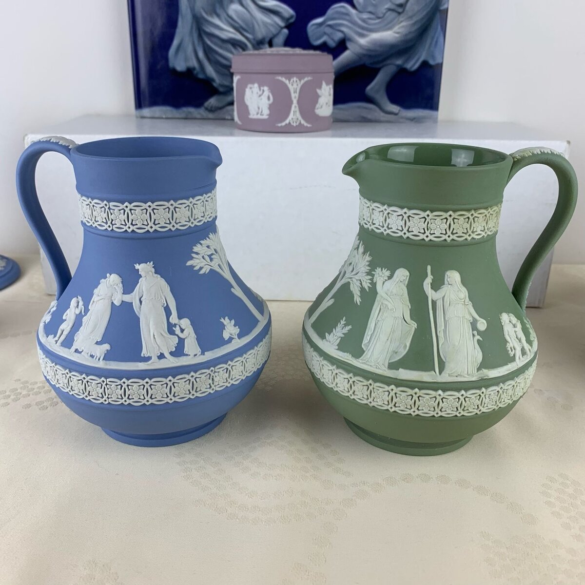 Разноцветный но уже "античный" Веджвуд
