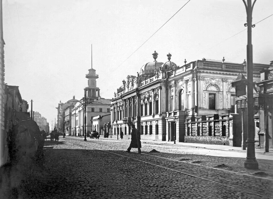 Пречистенка. 1913-1914. Фото: Э. В. Готье-Дюфайе. Источник: сайт www.pastvu.com