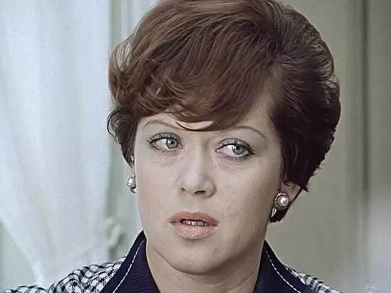     АЛИСЕ ФРЕЙНДЛИХ ИСПОЛНИЛОСЬ 88 ЛЕТ. ФОТО: СКРИНШОТ ИЗ ФИЛЬМА СЛУЖЕБНЫЙ РОМАН