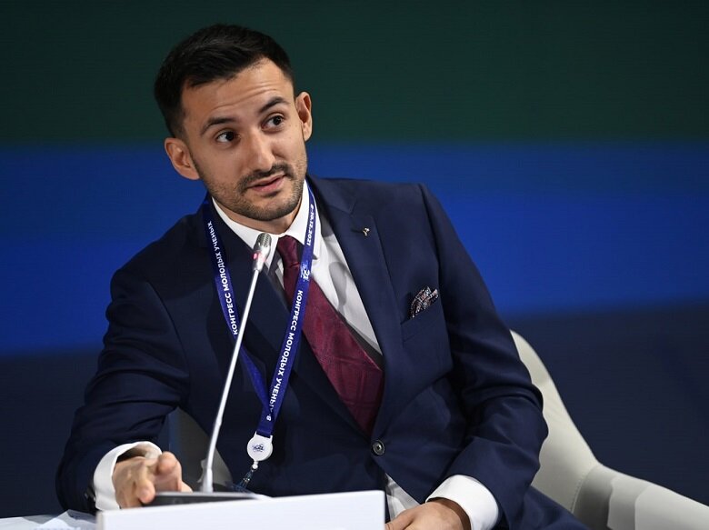 Челюстно-лицевой и пластический хирург Бозо Илья Ядигерович