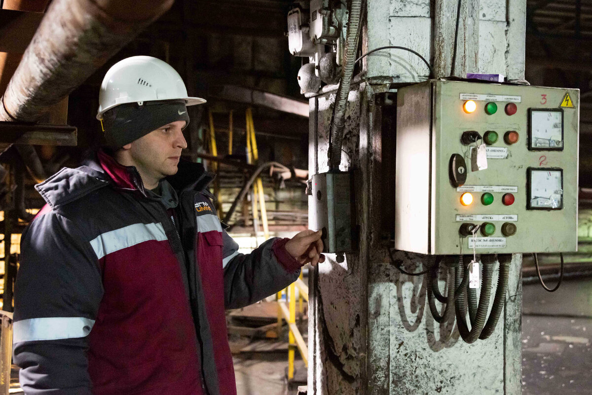 Работа по восстановлению 2-километровой кабельной линии и оборудования ГГС заняла у специалистов  4 дня. 