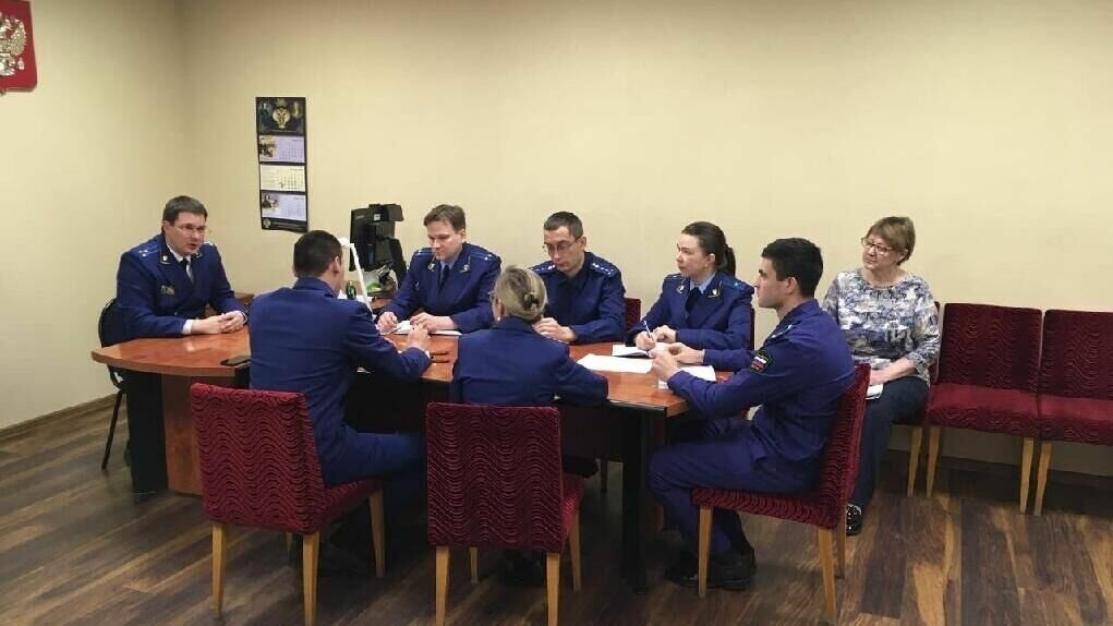     Им стал Александр Мирошниченко – бывший транспортный прокурор г. Великие Луки, сообщили в пресс-службе ведомства.