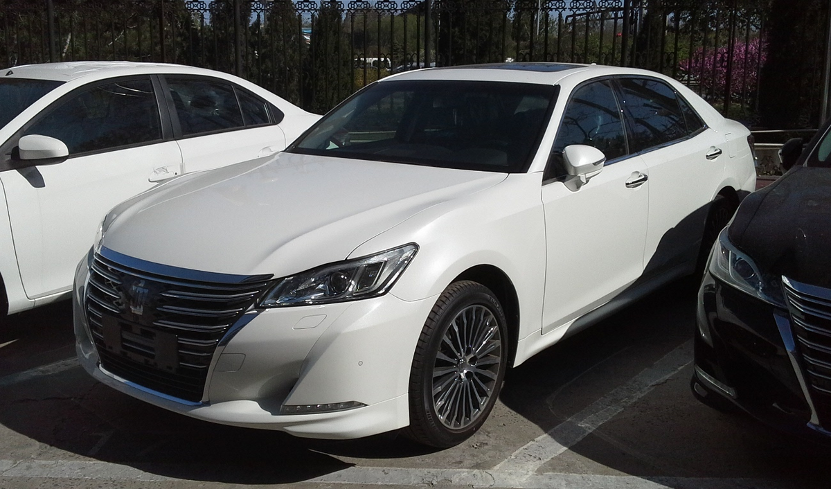 Toyota Crown S210