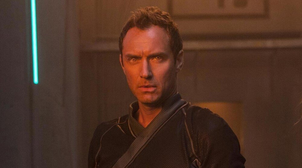     Джуд Лоу в фильме «Капитан Марвел» (2019)