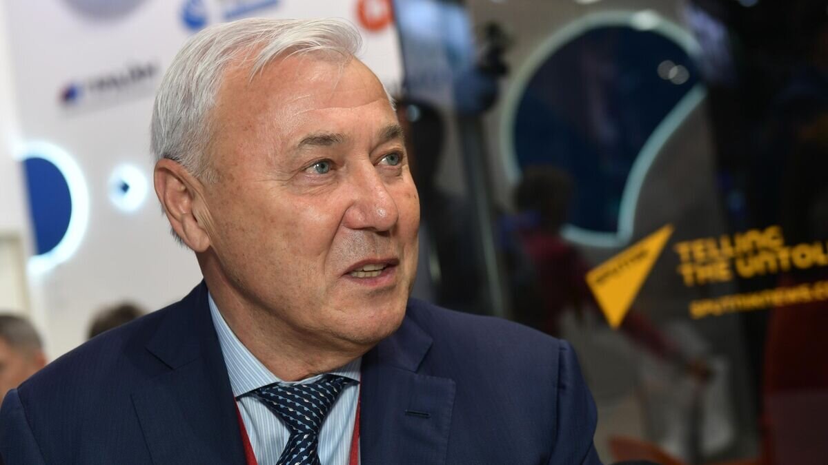    Президент Ассоциации региональных банков России Анатолий Аксаков во время интервью на стенде МИА "Россия сегодня" в конгрессно-выставочном центре "Экспофорум" на ПМЭФ-2019© РИА Новости / Владимир Трефилов