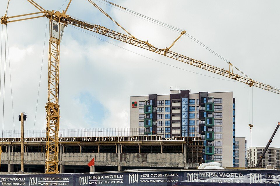     В новых жилых комплексах места в паркингах идут в нагрузку к квартирам. Фото носит иллюстративный характер. Юлия Хвощ