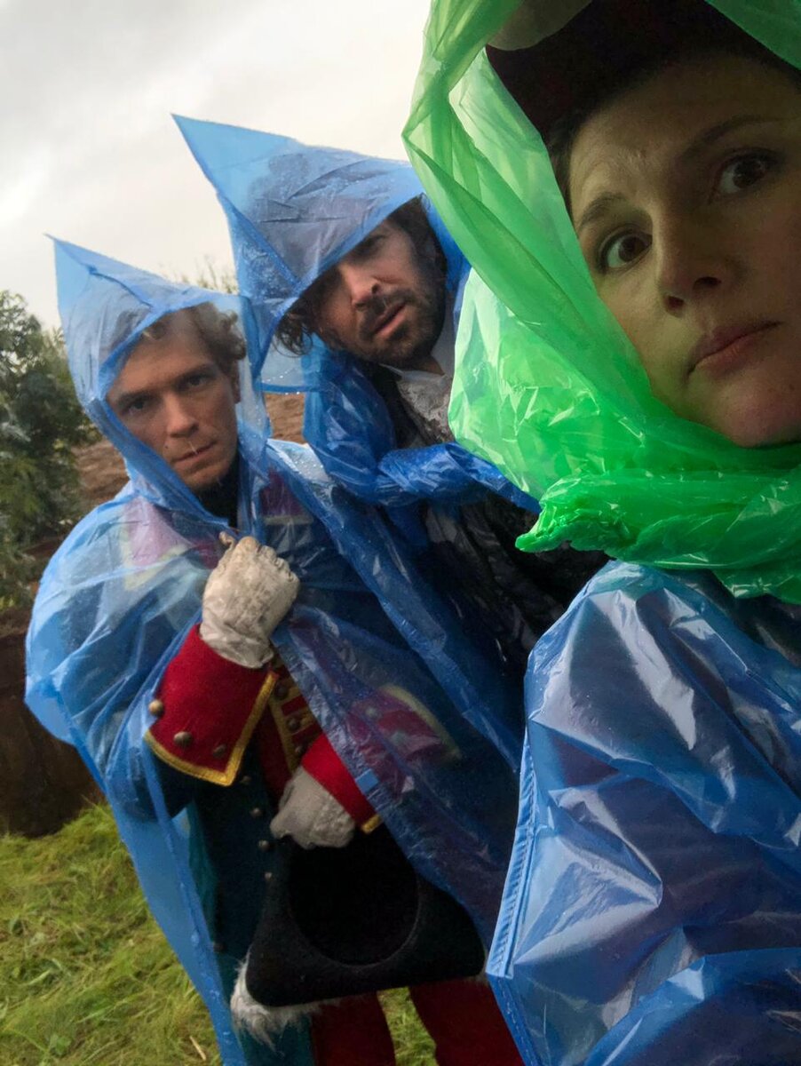 Илья Малаков в образе Потемкина, Иван Босильчич в образе Казановы и Марьяна Спивак в образе Екатерины Второй на съемочной площадке сериала