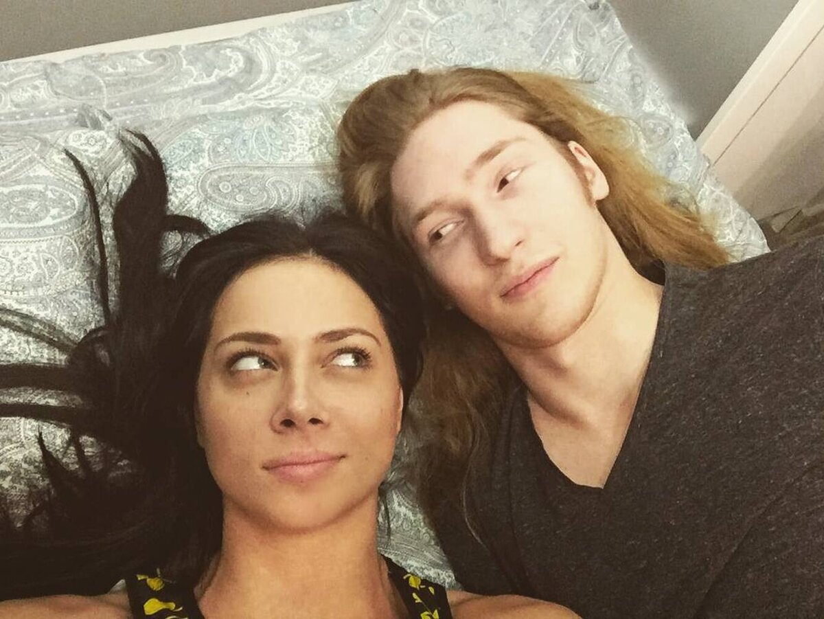    Настасья Самбурская и Александр Иванов