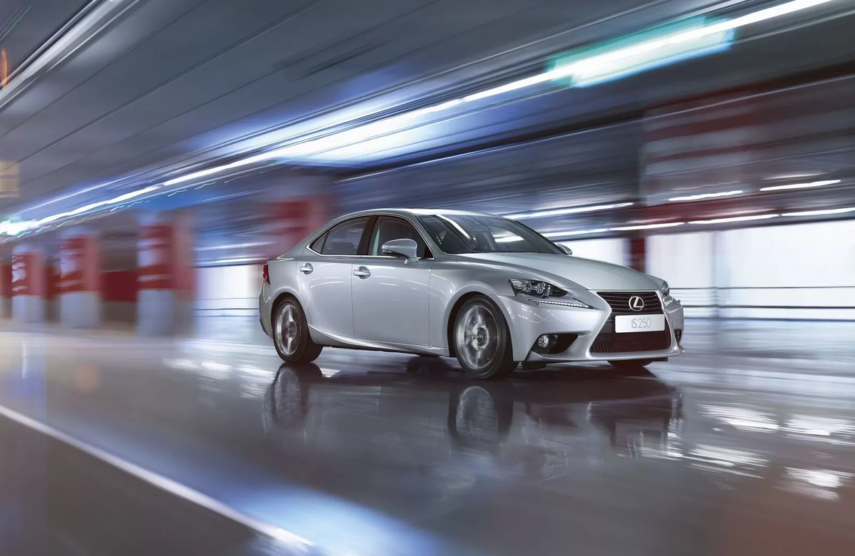 Машина хорошая, но моторов не подвезли: стоит ли покупать Lexus IS III за 2  миллиона рублей | КОЛЁСА.ру | Дзен