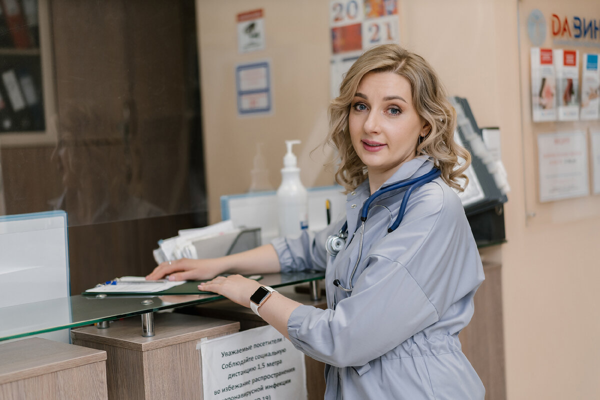 Врач гастроэнтеролог, эндоскопист, гепатолог клиники "ДАВИНЧИ" Мария Георгиевна Ильяшенко. Кандидат медицинских наук. Врач высшей квалификационной категории. Опыт работы более 15 лет. 