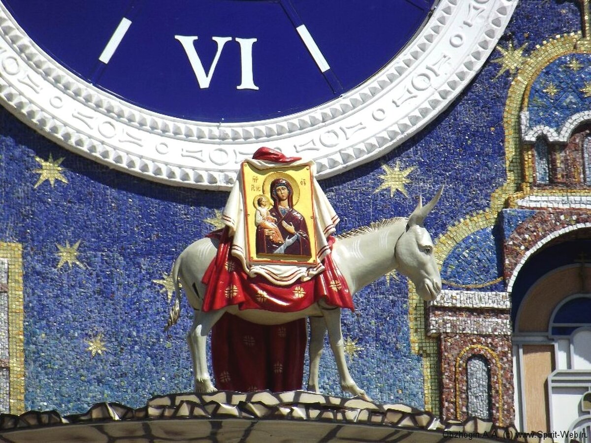 Фото  ослик с иконой