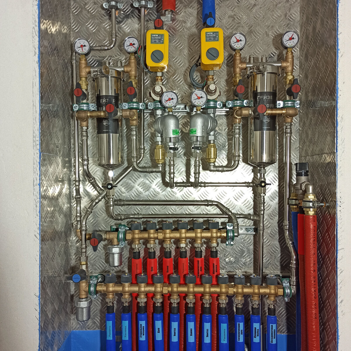 Современный сантехнический вводной узел для квартиры в г.Химки ЖК Маяк