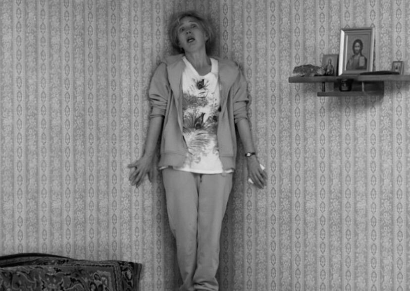 Чулпан Хаматова в спектакле «Пост скриптум». Рижский театр, режиссёр Алвис Херманис