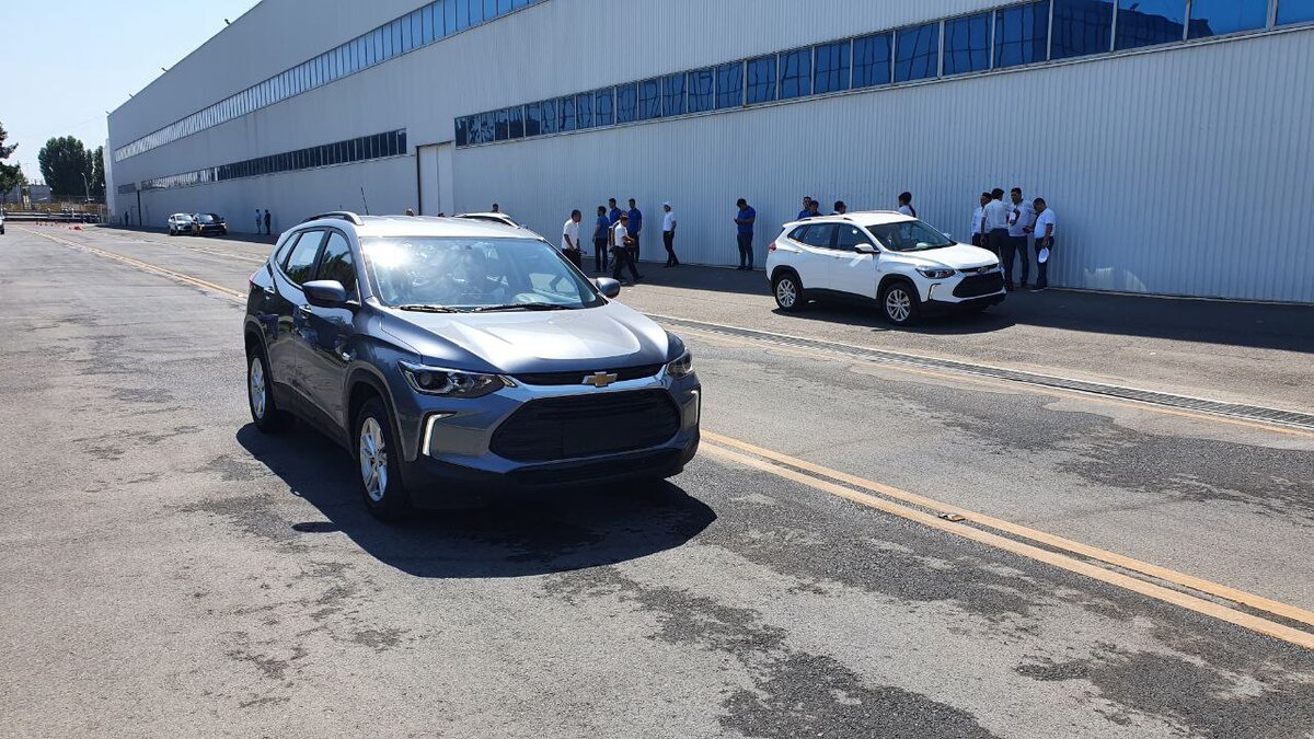 Как выглядит Chevrolet Tracker 2023 модельного года, собранный в Узбекистане.  Фотолента | Новости Узбекистана Podrobno.uz | Дзен