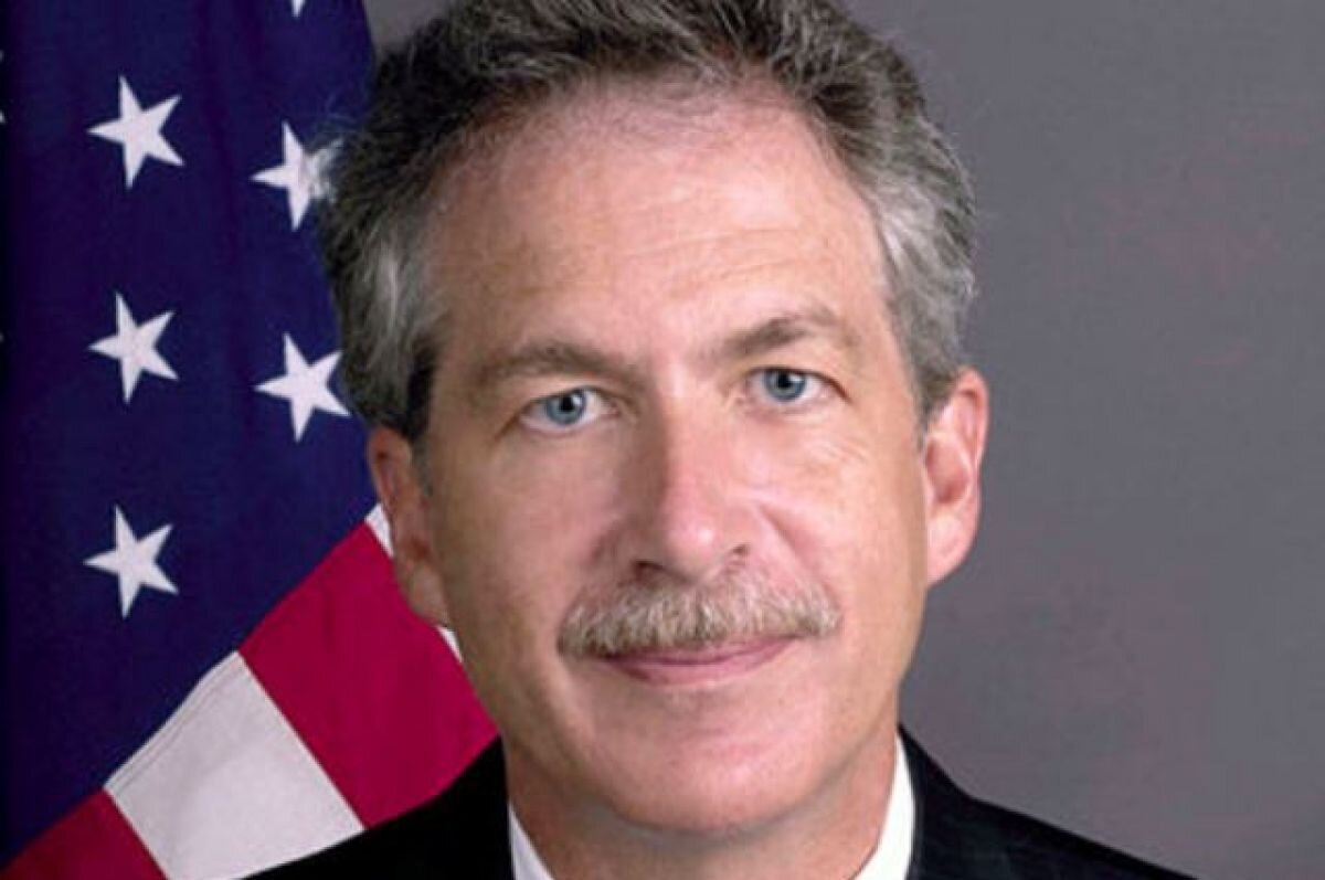    Директор ЦРУ пожаловался, что поседел после переговоров с Россией и Ираном