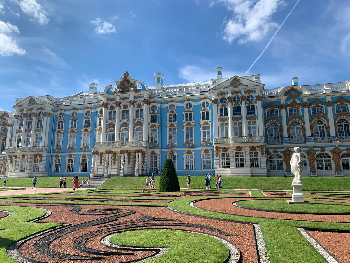 Екатерининский дворец в пушкине фото