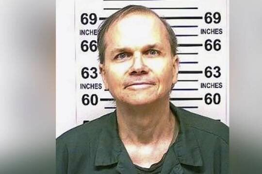    Убийца Джона Леннона Марк Чепмен в 12-й раз получил отказ в УДО