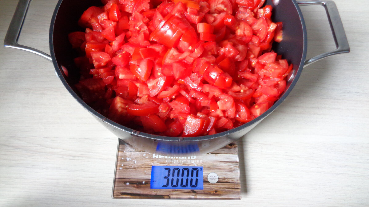 Помидоры 3000 г