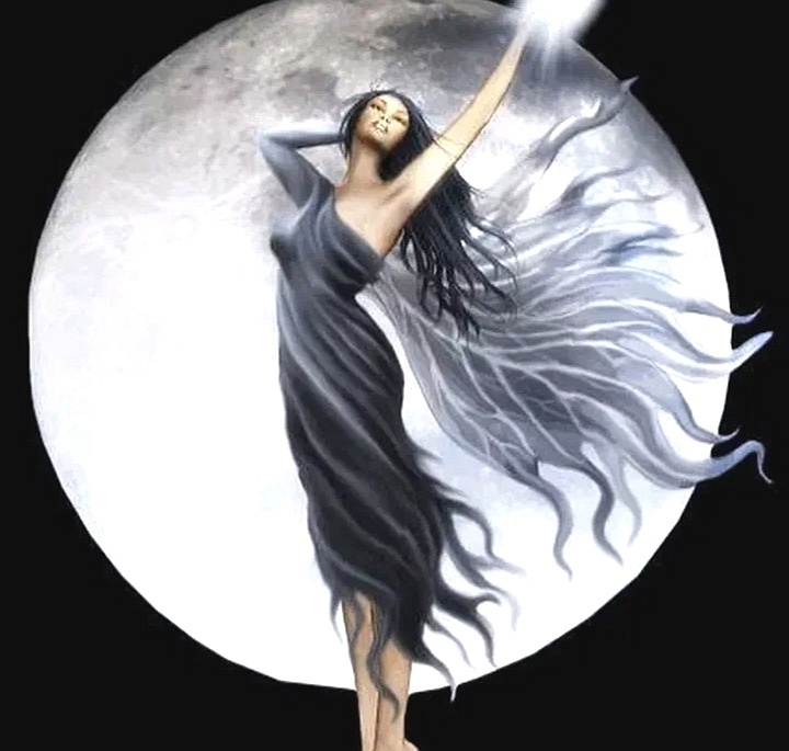 Дева в полнолуние.... 